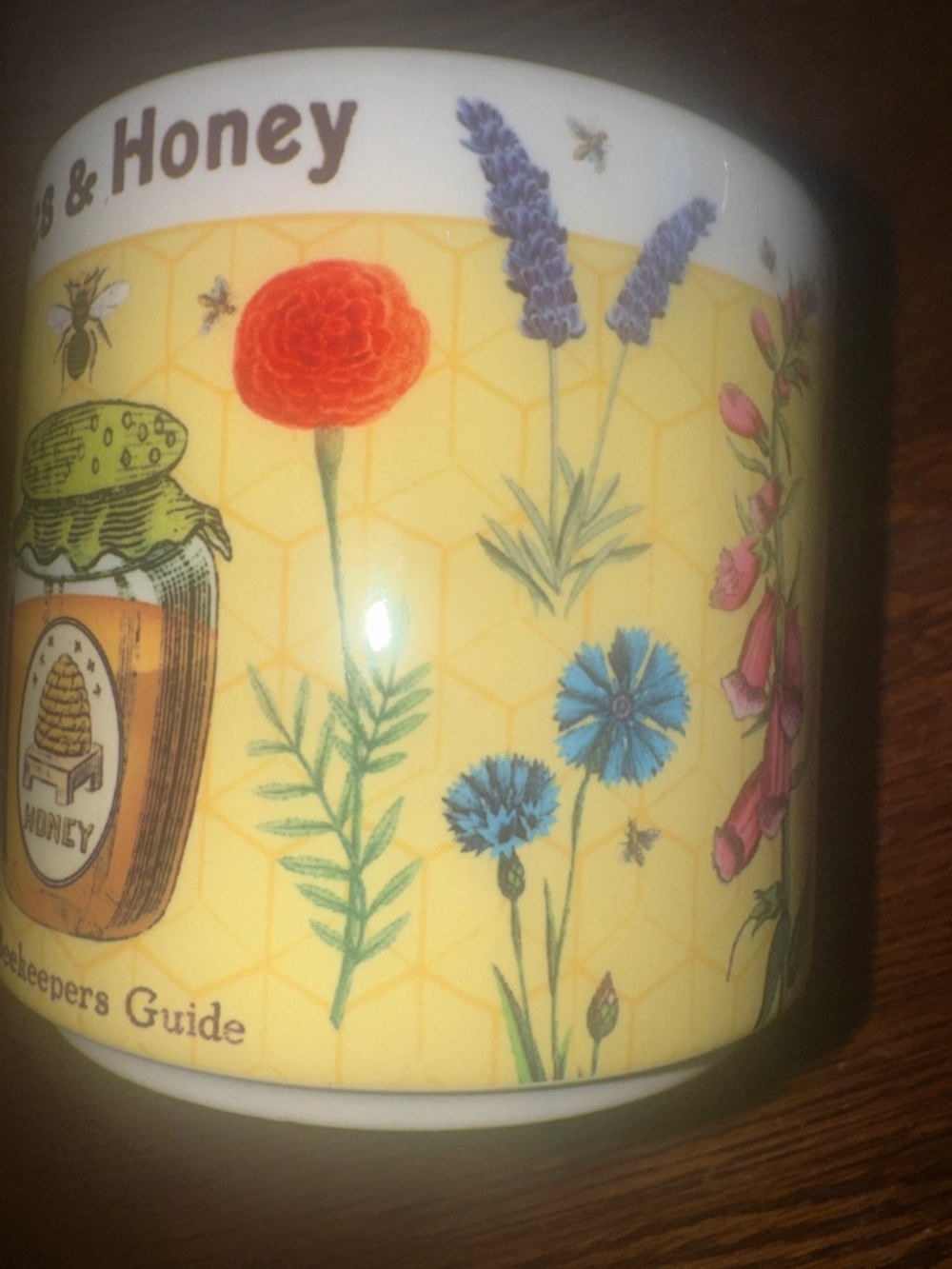 Bees & Honey Vintage Mug - Yellow Illustrated Bee Skep - Picture 5 of 9